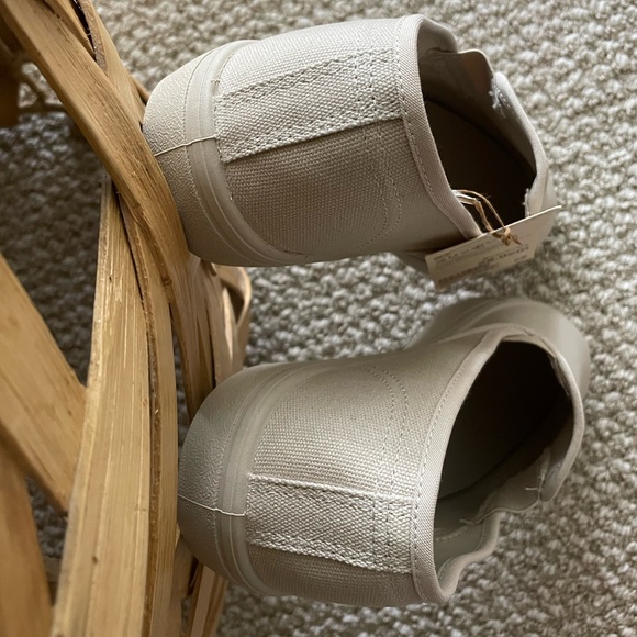 Muji Japan Exclusive Slip-On Loafers - Picture 7 of 11